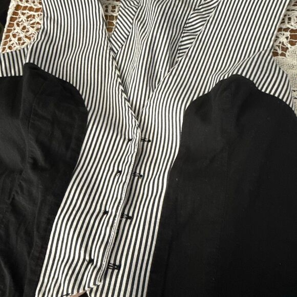 Vintage Y2K Black & White Striped Button-Down Vest – Tailored Fitted Waistcoat - Picture 11 of 12